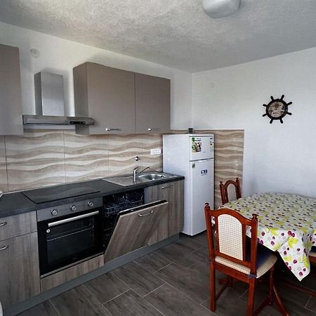 Lukovo Šugarje Apartment Dalibor מראה חיצוני תמונה