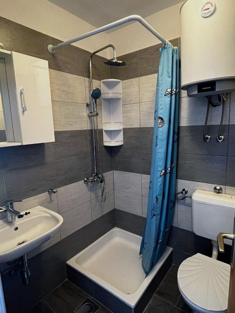 Lukovo Šugarje Apartment Dalibor מראה חיצוני תמונה