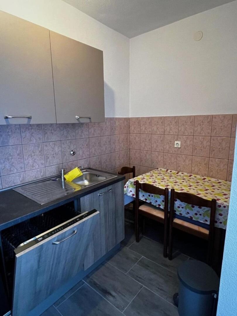 Lukovo Šugarje Apartment Dalibor מראה חיצוני תמונה